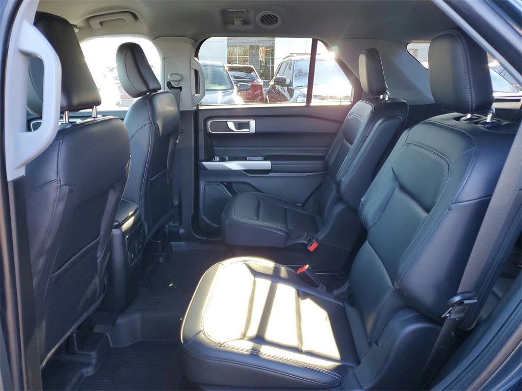 Used 2023 Ford Explorer XLT w/ Equipment Group 202A image 25