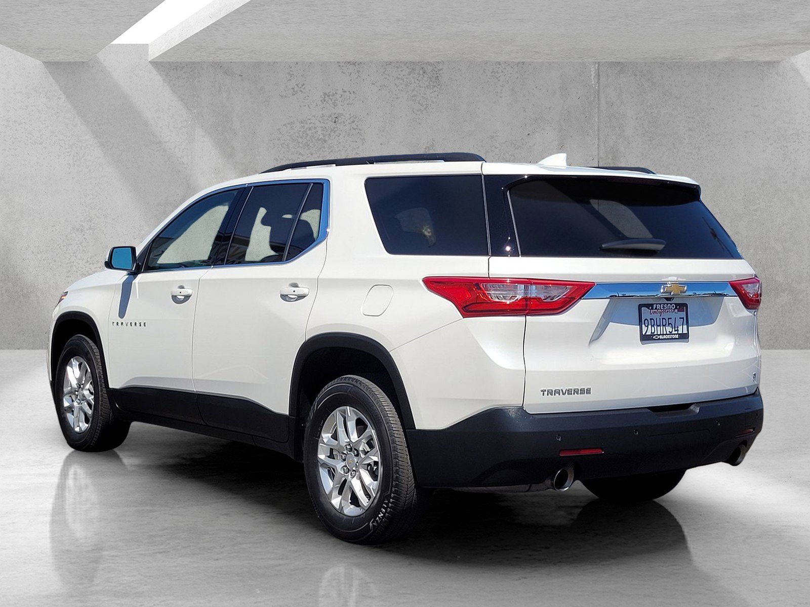 Used 2021 Chevrolet Traverse LT image 6