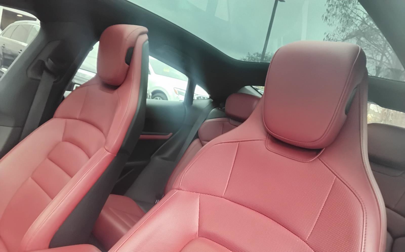 Used 2020 Porsche Taycan 4S image 19