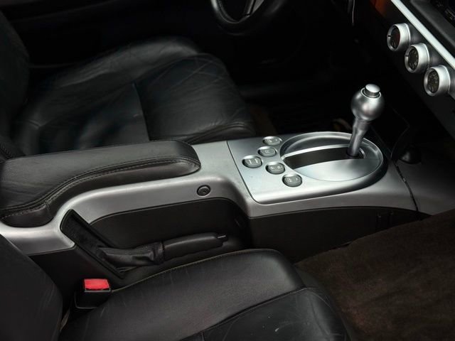 Used 2003 Chevrolet SSR w/ Preferred Equipment Group RWD image 12