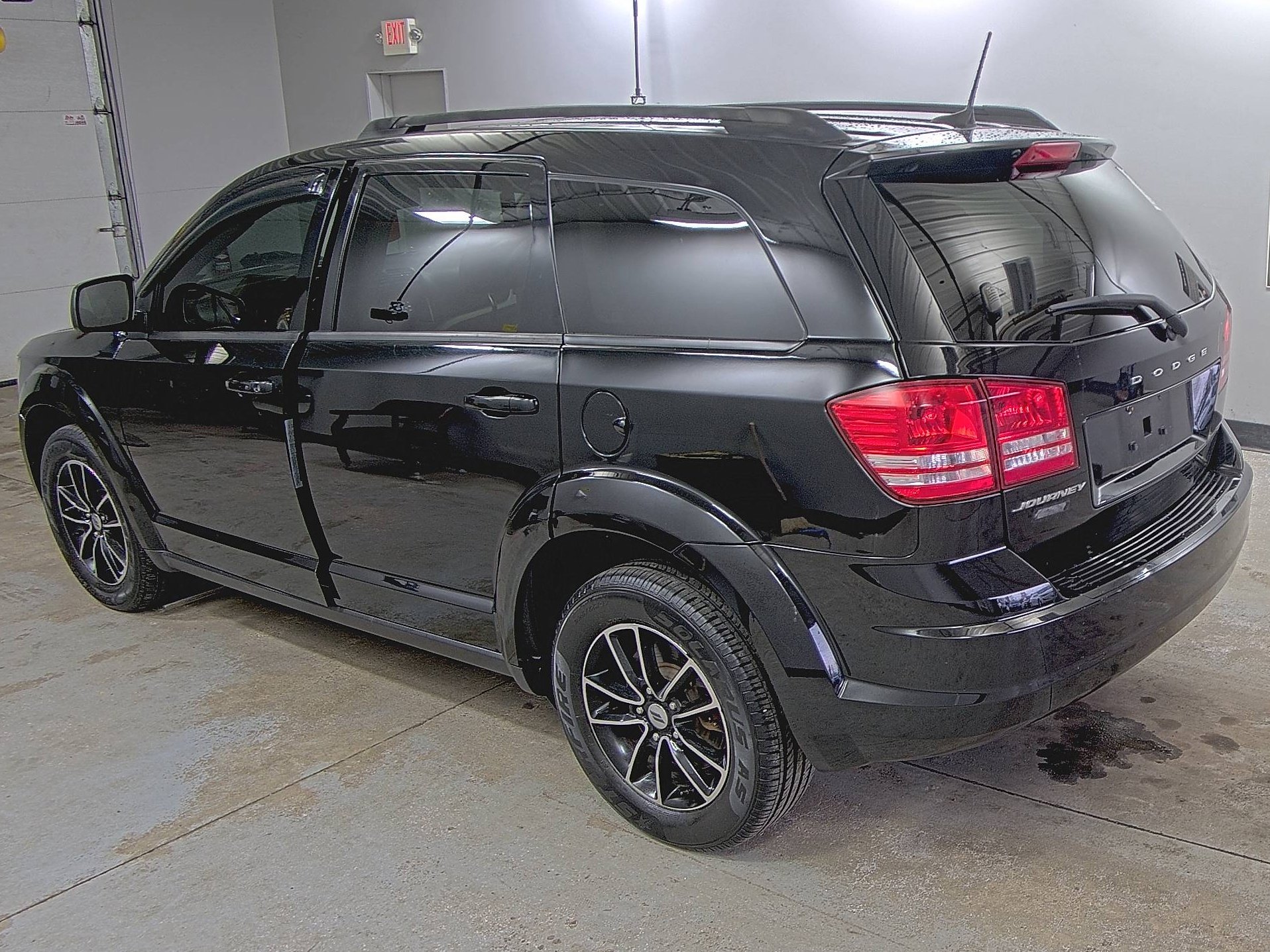 Used 2018 Dodge Journey SE w/ Connectivity Group image 4