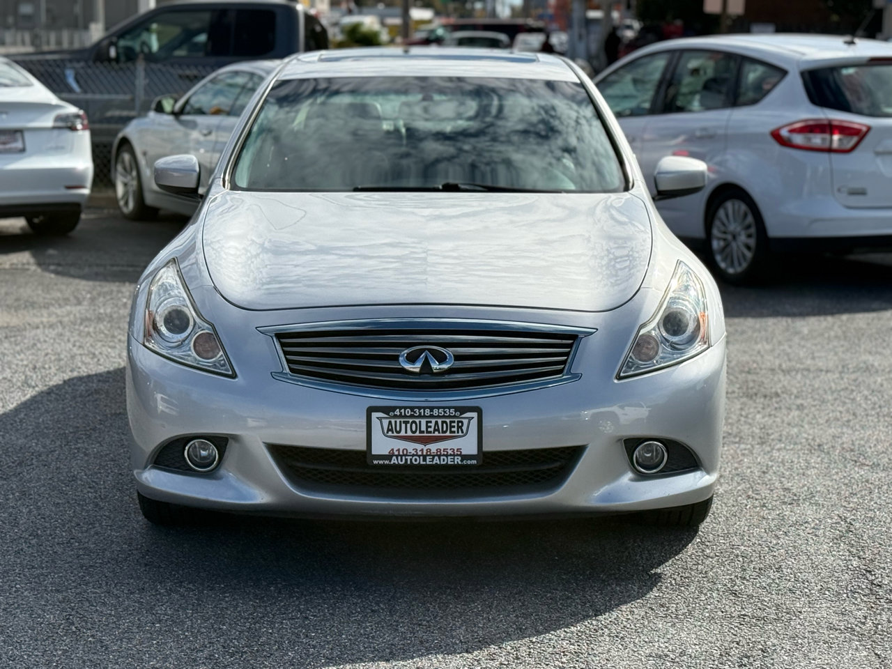 Used 2015 INFINITI Q40 AWD w/ Moonroof Package image 9