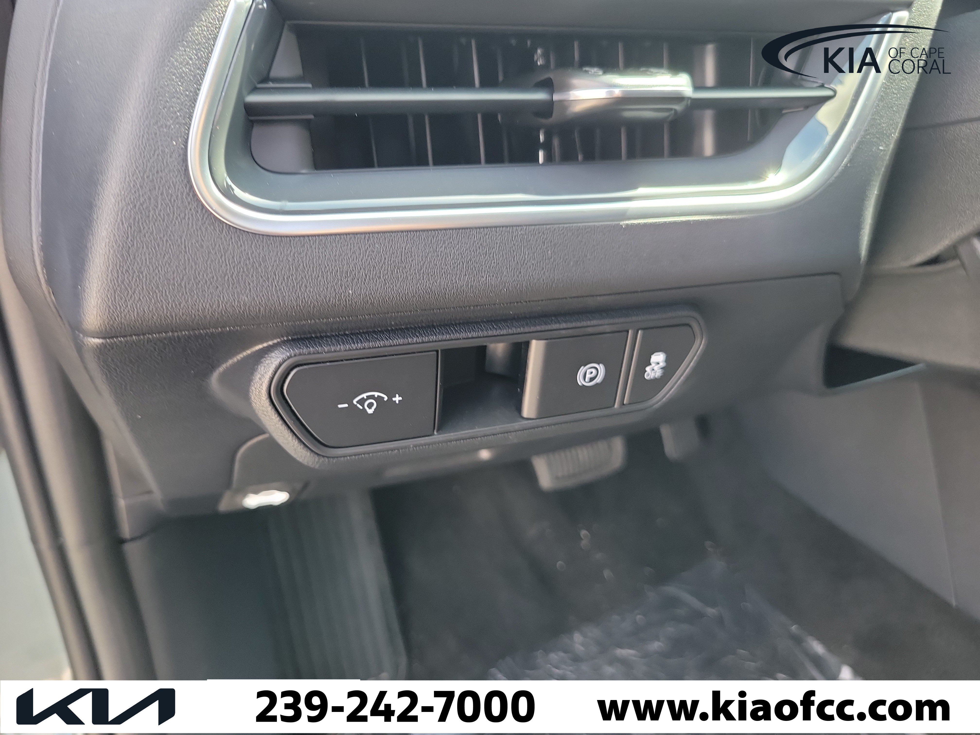New 2026 Kia K4 EX FWD image 21