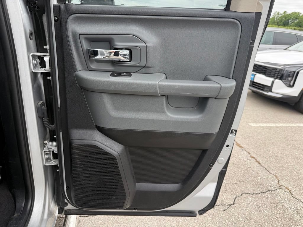 Used 2015 RAM 1500 Big Horn RWD image 12
