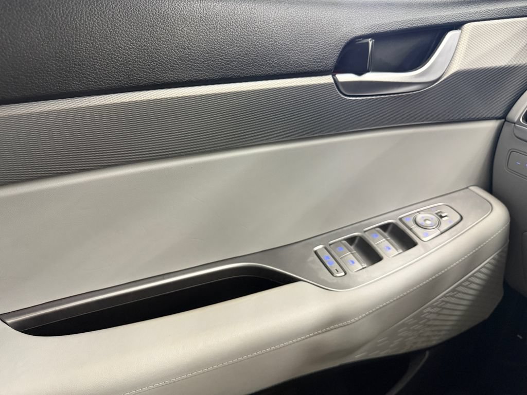 Used 2021 Hyundai Palisade SEL FWD image 11