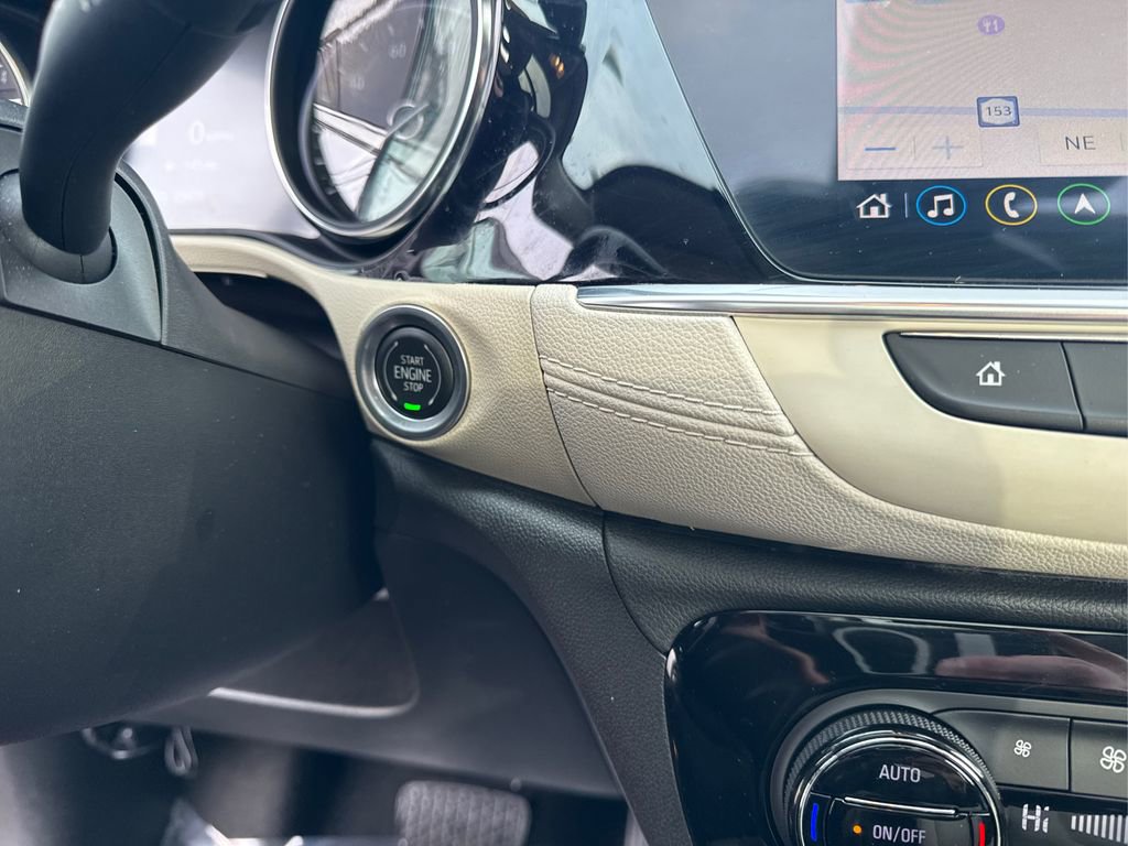 Used 2020 Buick Encore GX Essence w/ Experience Buick Package image 35