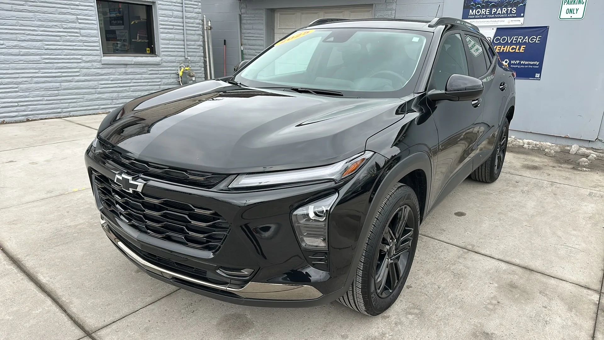 Used 2025 Chevrolet Trax ACTIV w/ Driver Confidence Package image 1