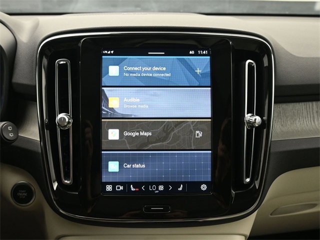 Used 2024 Volvo XC40 B5 Ultimate w/ Protection Package Premier image 13