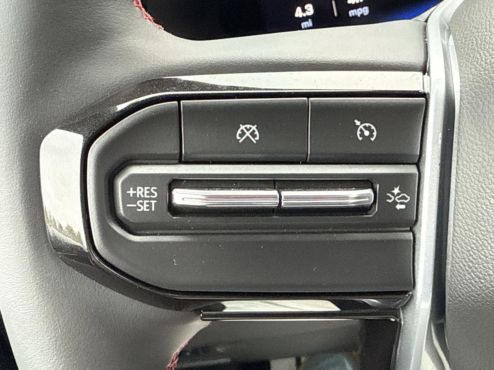 New 2025 Chevrolet Colorado Z71 w/ Midnight Edition image 17