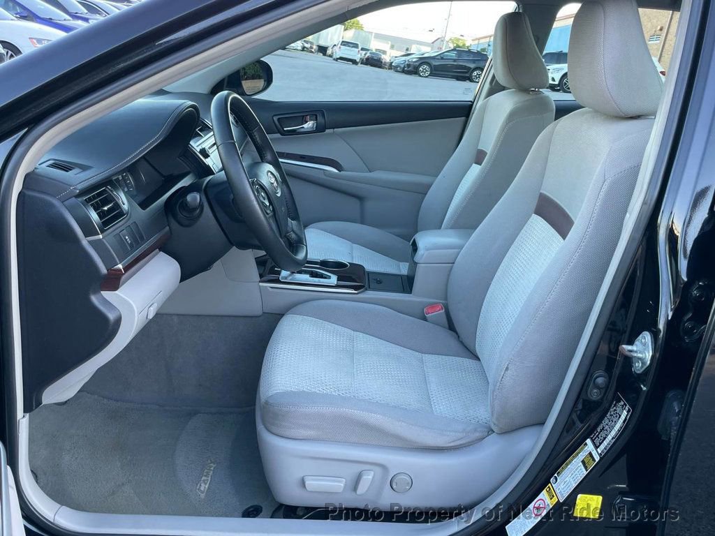 Used 2012 Toyota Camry XLE FWD image 6