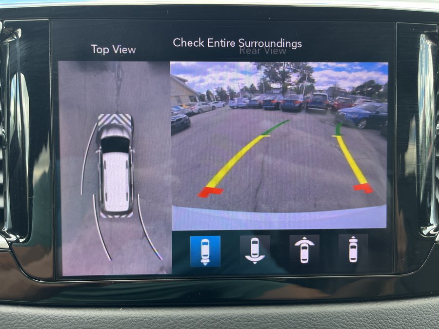 Used 2018 Chrysler Pacifica Touring-L Plus w/ Advanced Safetytec Group FWD image 20