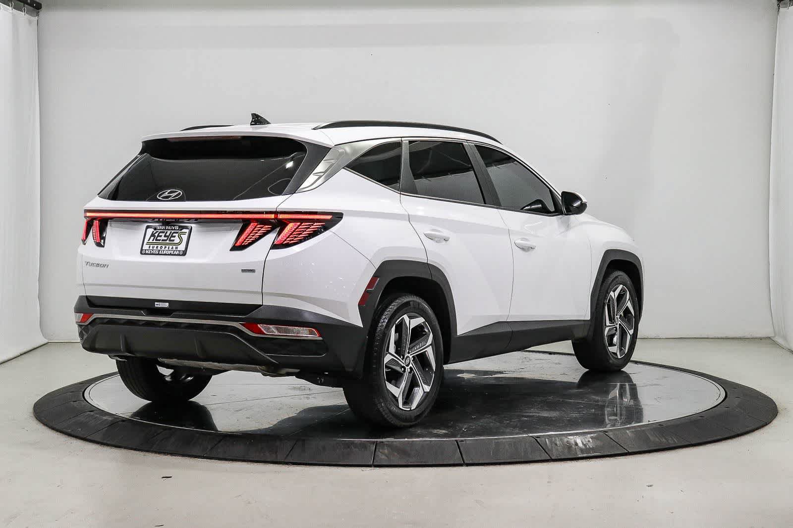 Used 2023 Hyundai Tucson SEL w/ Convenience Package AWD/4WD image 4