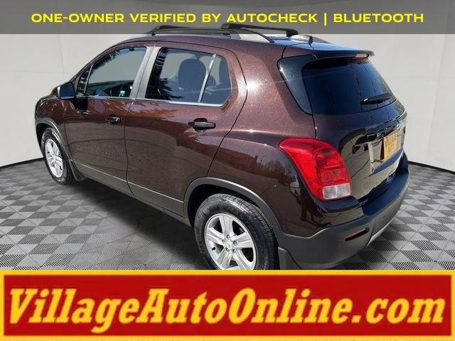 Used 2016 Chevrolet Trax LT w/ LT Convenience Package FWD image 2