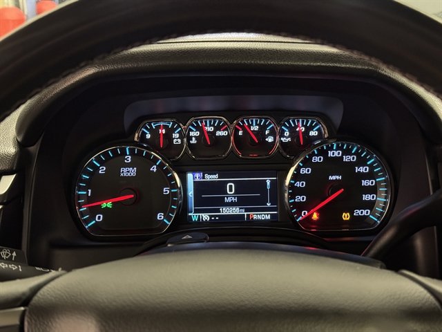 Used 2018 Chevrolet Suburban LT w/ LT Signature Package AWD/4WD image 25