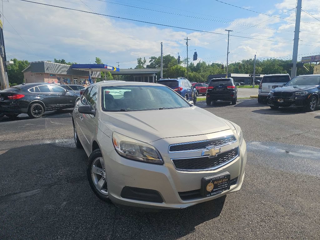 Used 2013 Chevrolet Malibu LS w/ Protection Package FWD image 3