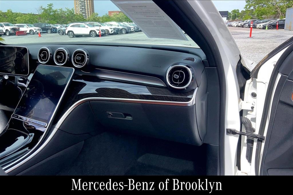 Used 2024 Mercedes-Benz C 300 4MATIC Sedan image 19