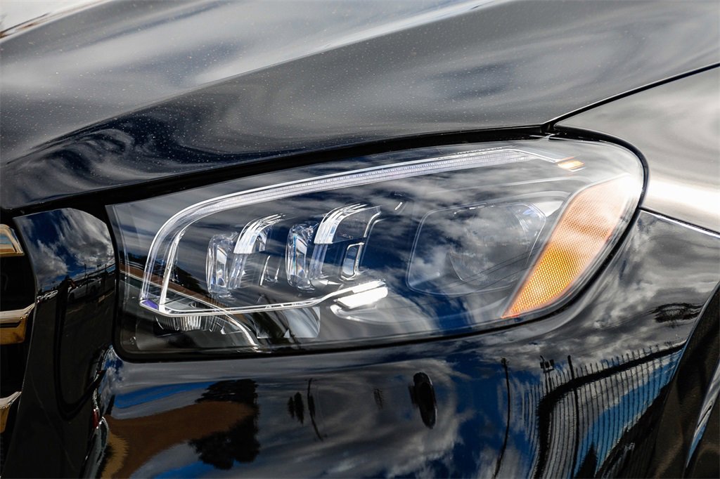 New 2026 Mercedes-Benz GLS 580 4MATIC image 7