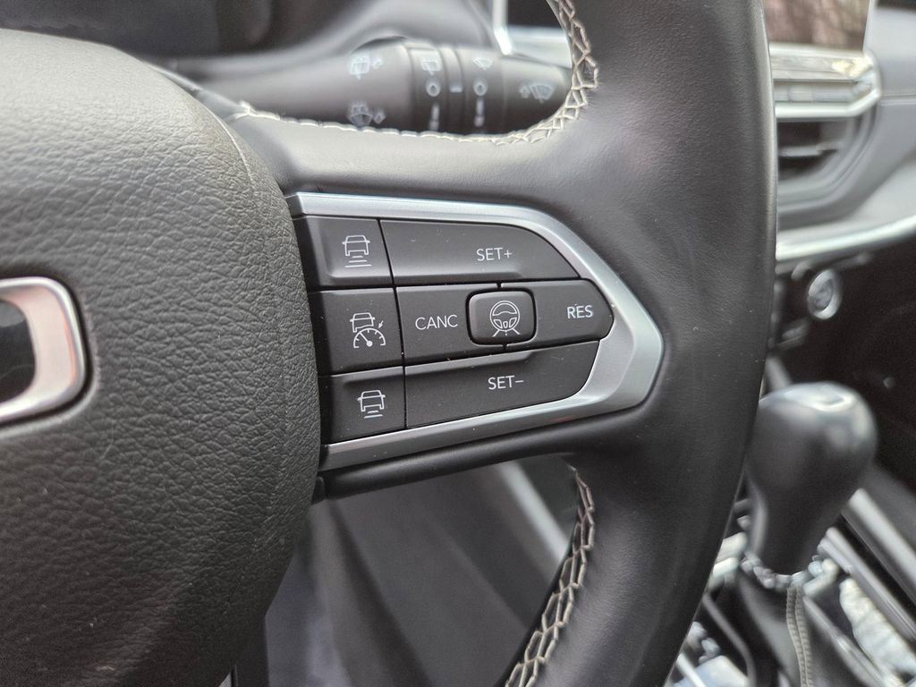 Used 2022 Jeep Compass High Altitude AWD/4WD image 14