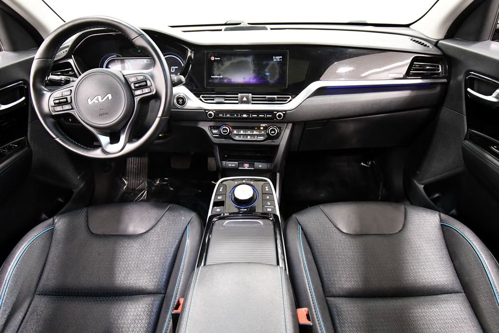 Used 2022 Kia Niro EX Premium w/ Cold Weather Package image 3