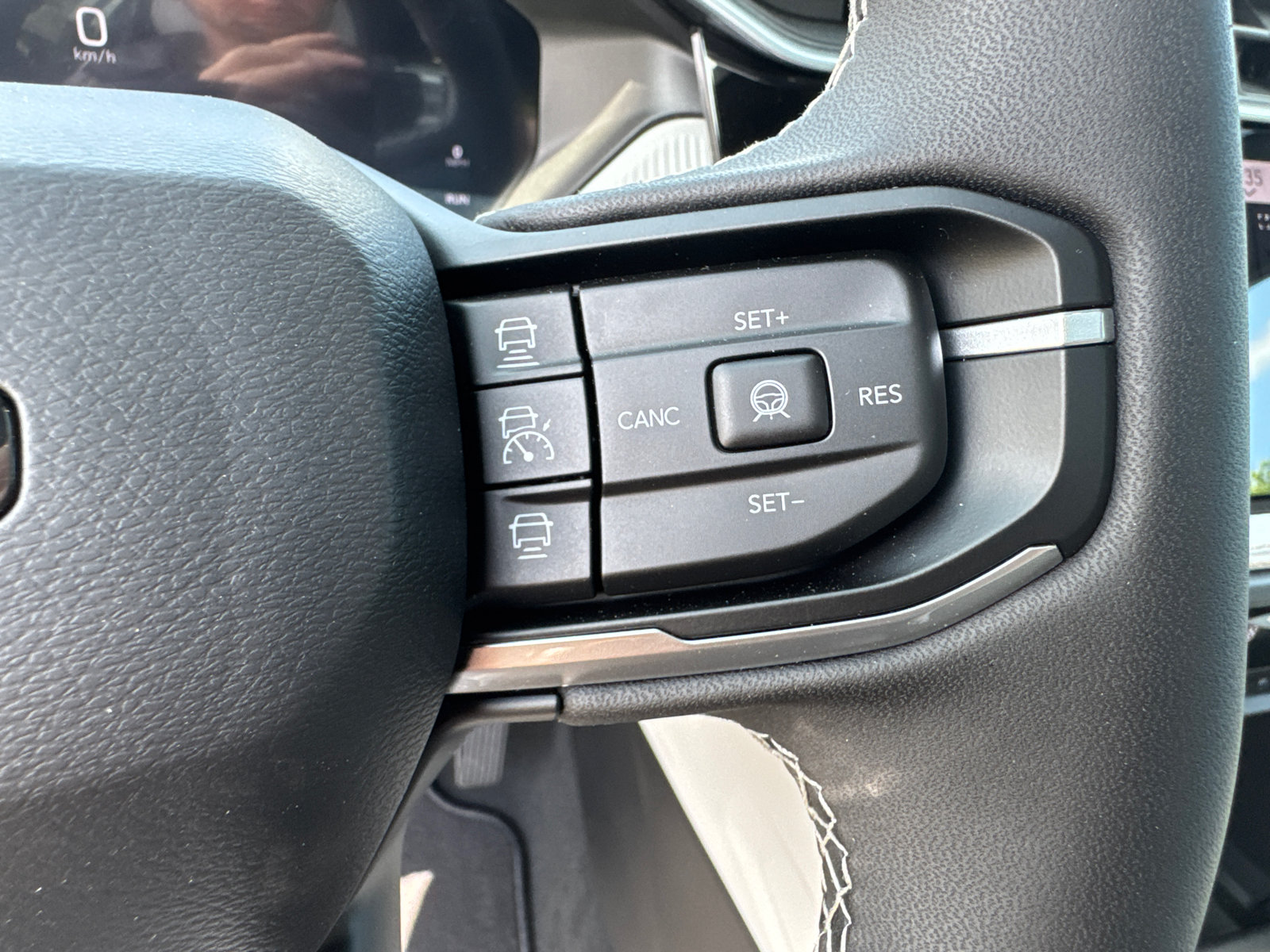 New 2026 Jeep Cherokee Limited AWD/4WD image 33