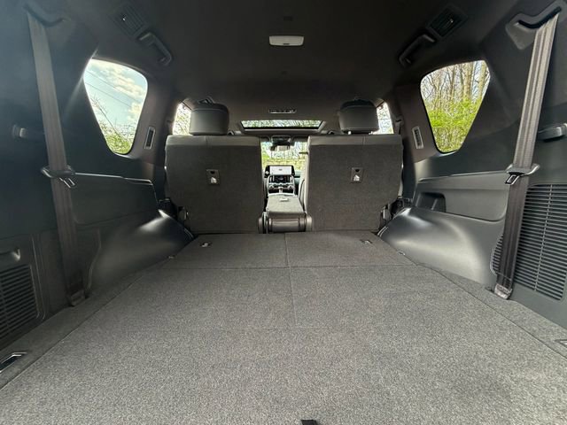 New 2026 Lexus LX 600 4WD w/ Interior Upgrade Package image 35