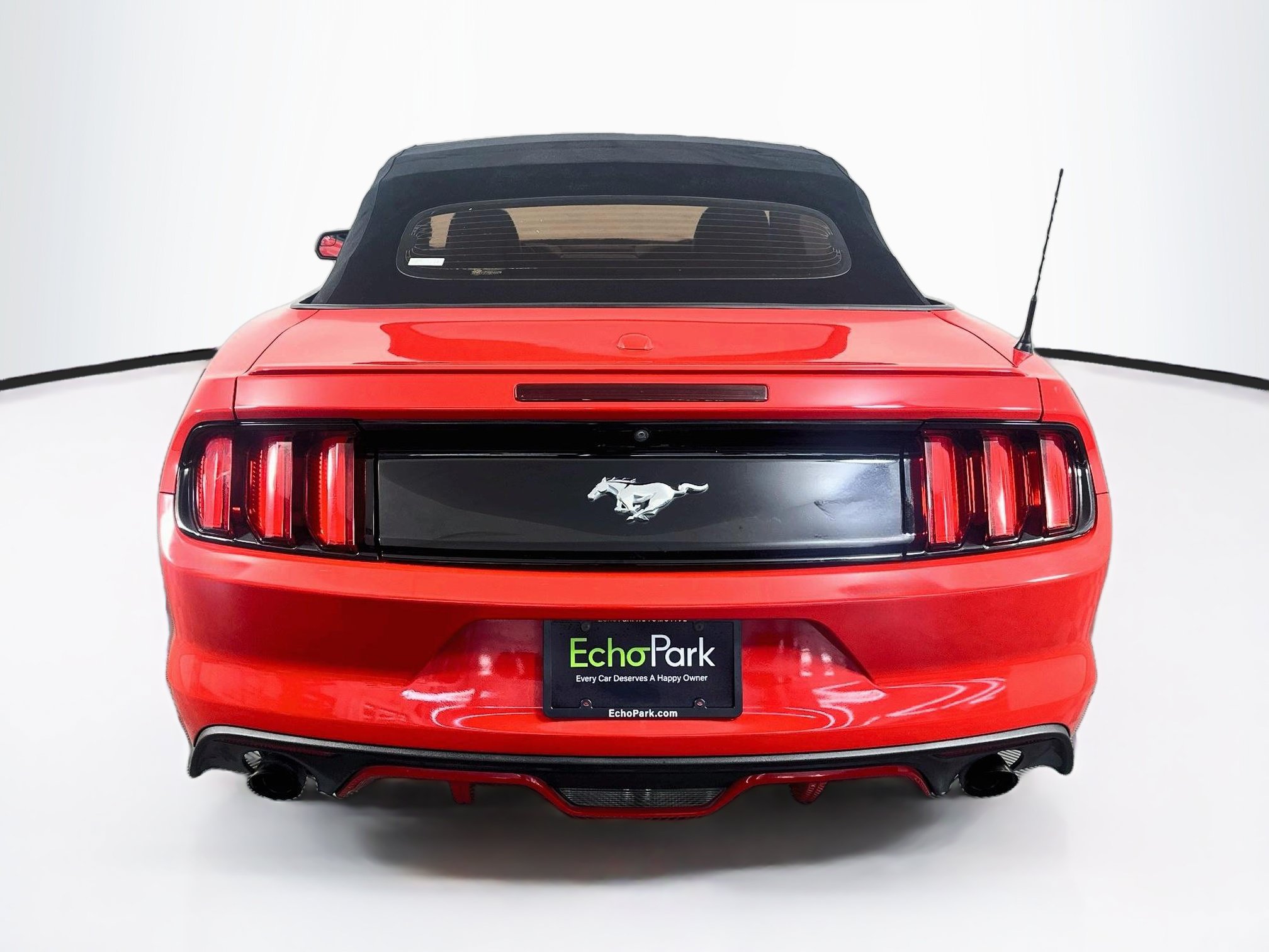 Used 2017 Ford Mustang Premium RWD image 7