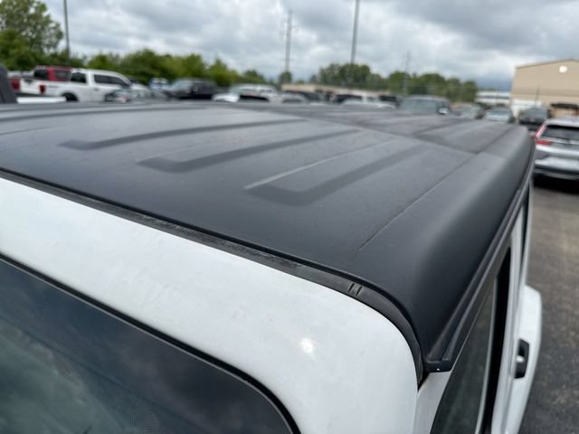 Used 2018 Jeep Wrangler Unlimited Sahara AWD/4WD image 9