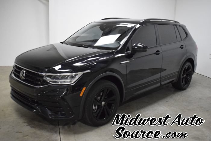 Used 2023 Volkswagen Tiguan SE R-Line AWD/4WD image 1