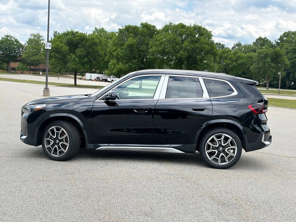 New 2026 BMW X1 xDrive28i w/ Technology Package AWD/4WD image 3