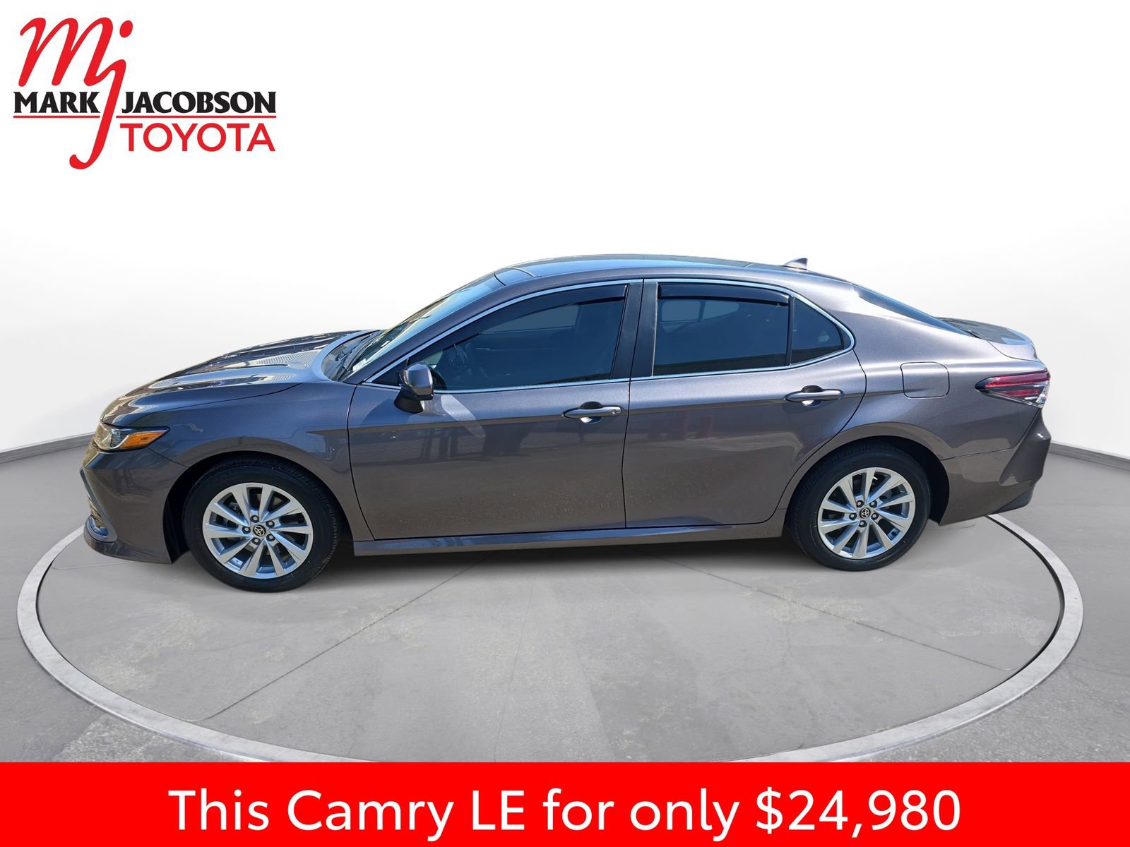 Used 2023 Toyota Camry LE FWD image 14