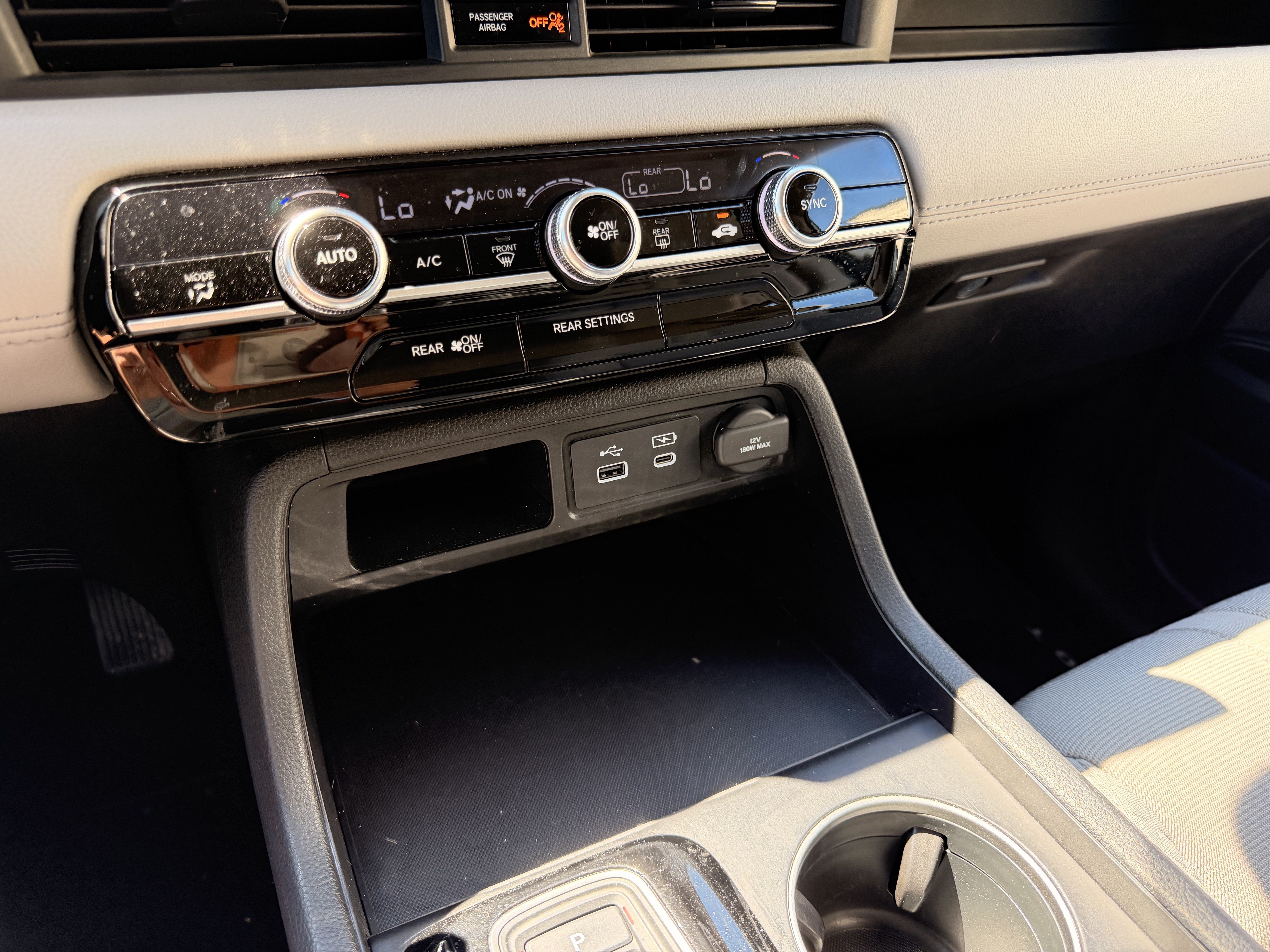 Certified 2024 Honda Pilot LX image 27