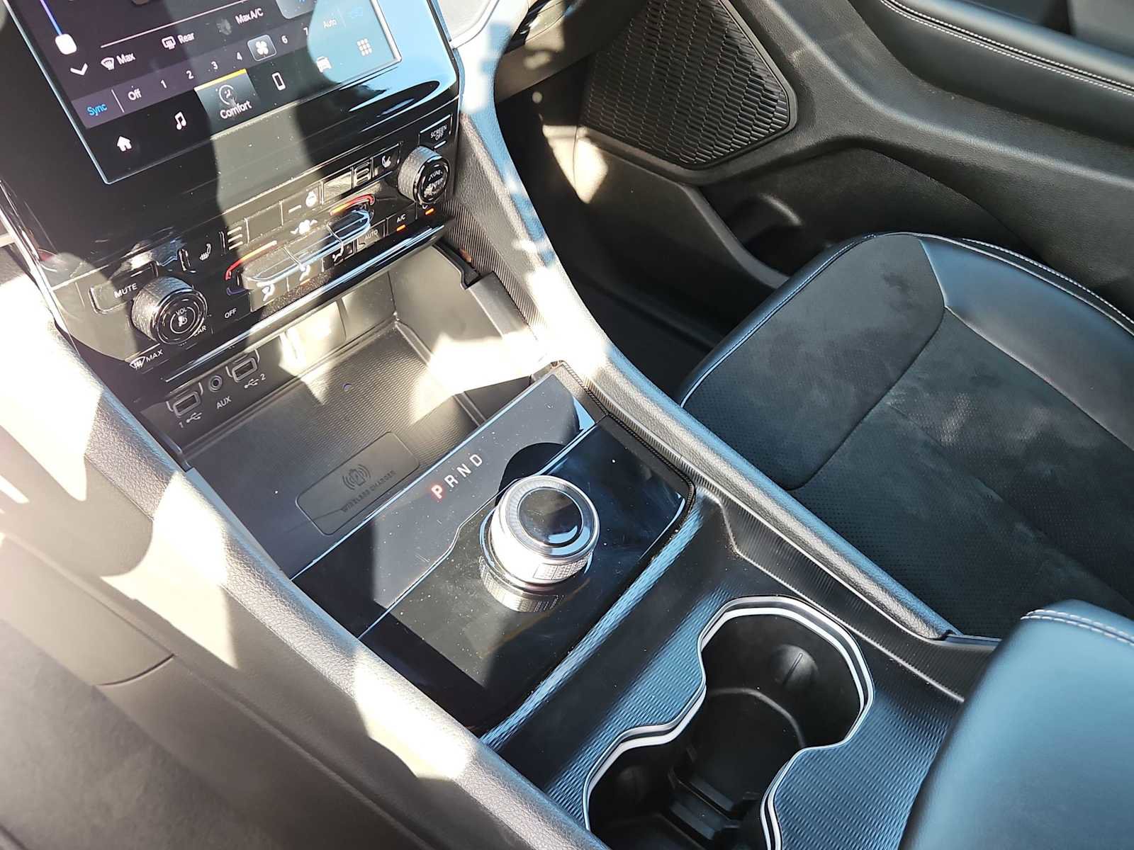 Used 2025 Jeep Grand Cherokee L Laredo image 20