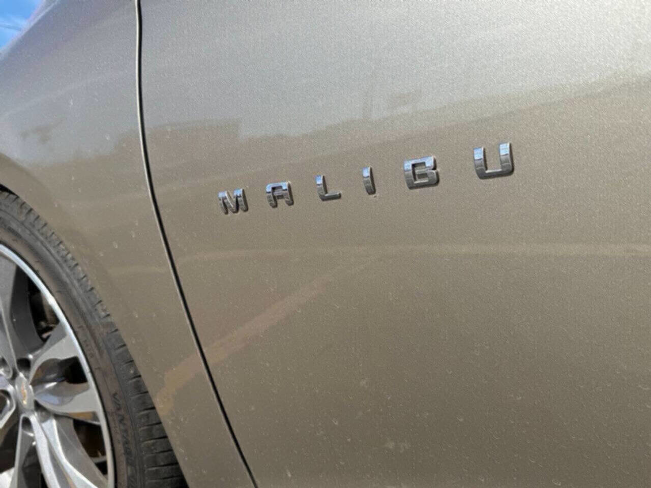 Used 2023 Chevrolet Malibu LT w/ Driver Confidence Package image 18