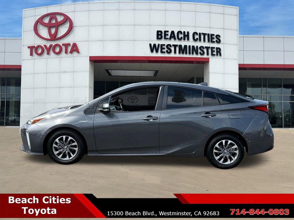 Certified 2022 Toyota Prius XLE w/ Advanced Technology Package FWD image 7