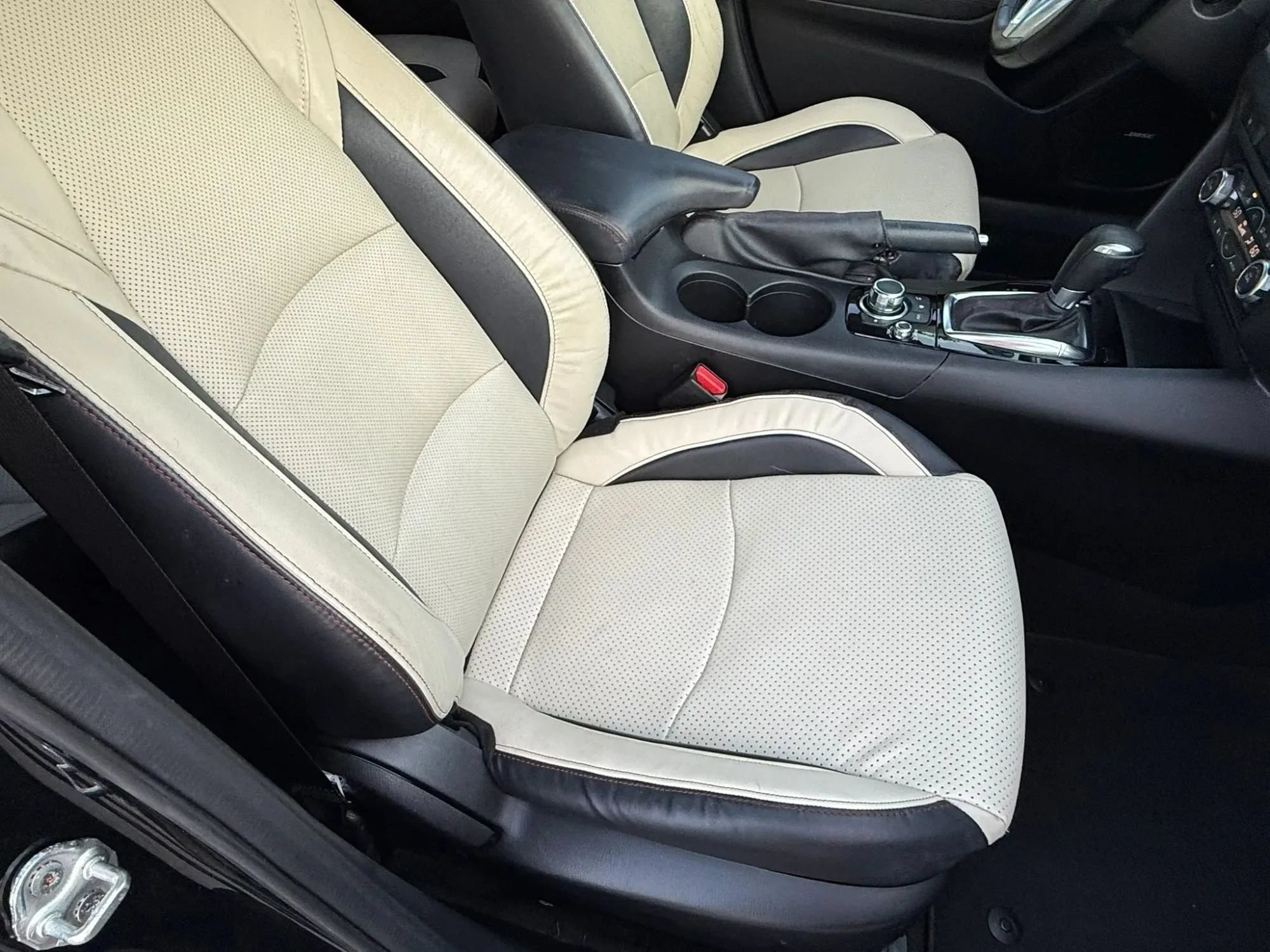 Used 2014 MAZDA MAZDA3 s Grand Touring FWD image 21