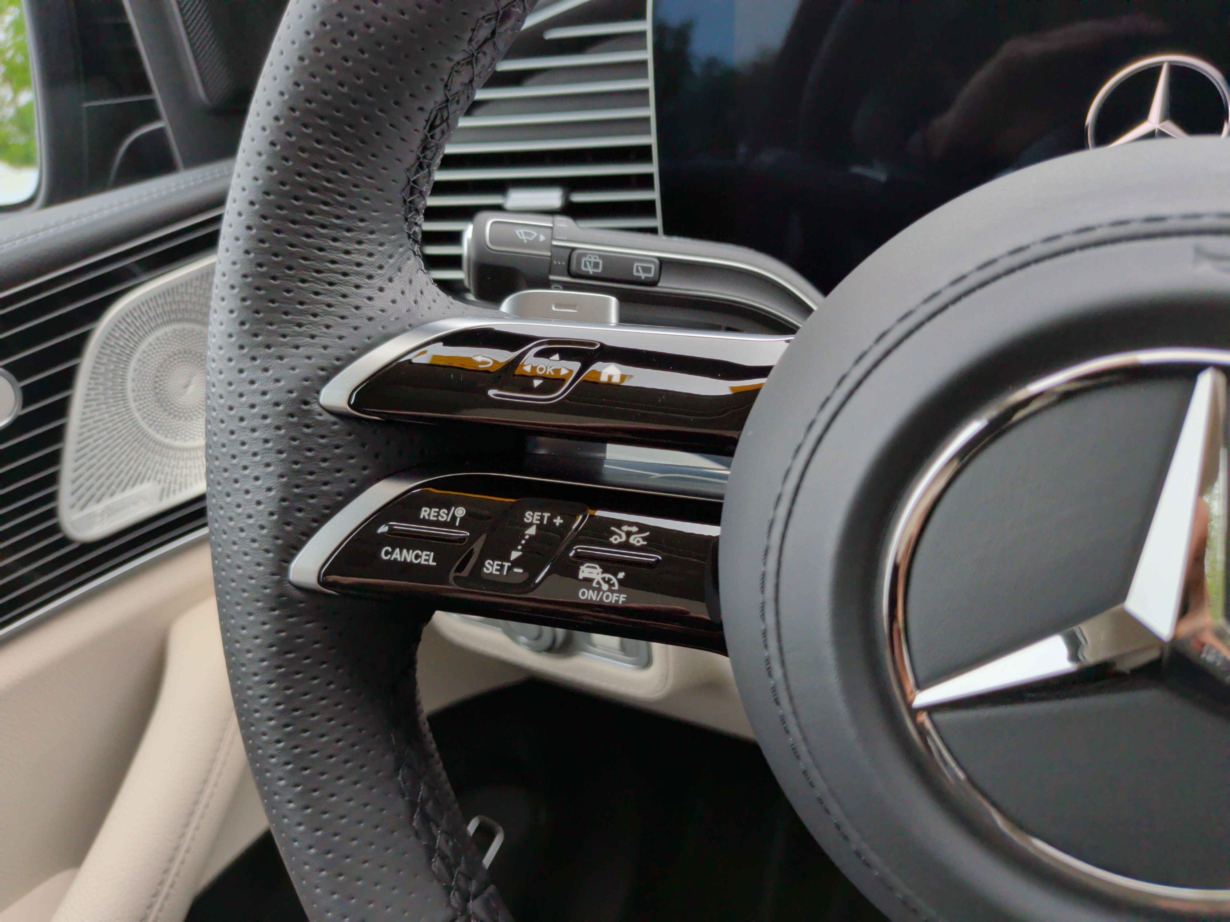 Used 2026 Mercedes-Benz GLS 450 4MATIC image 24