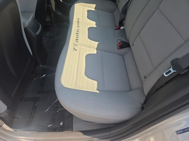 Used 2020 Hyundai Elantra SEL FWD image 27