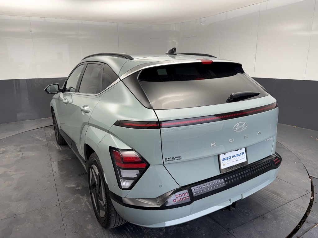Used 2025 Hyundai Kona Limited image 2