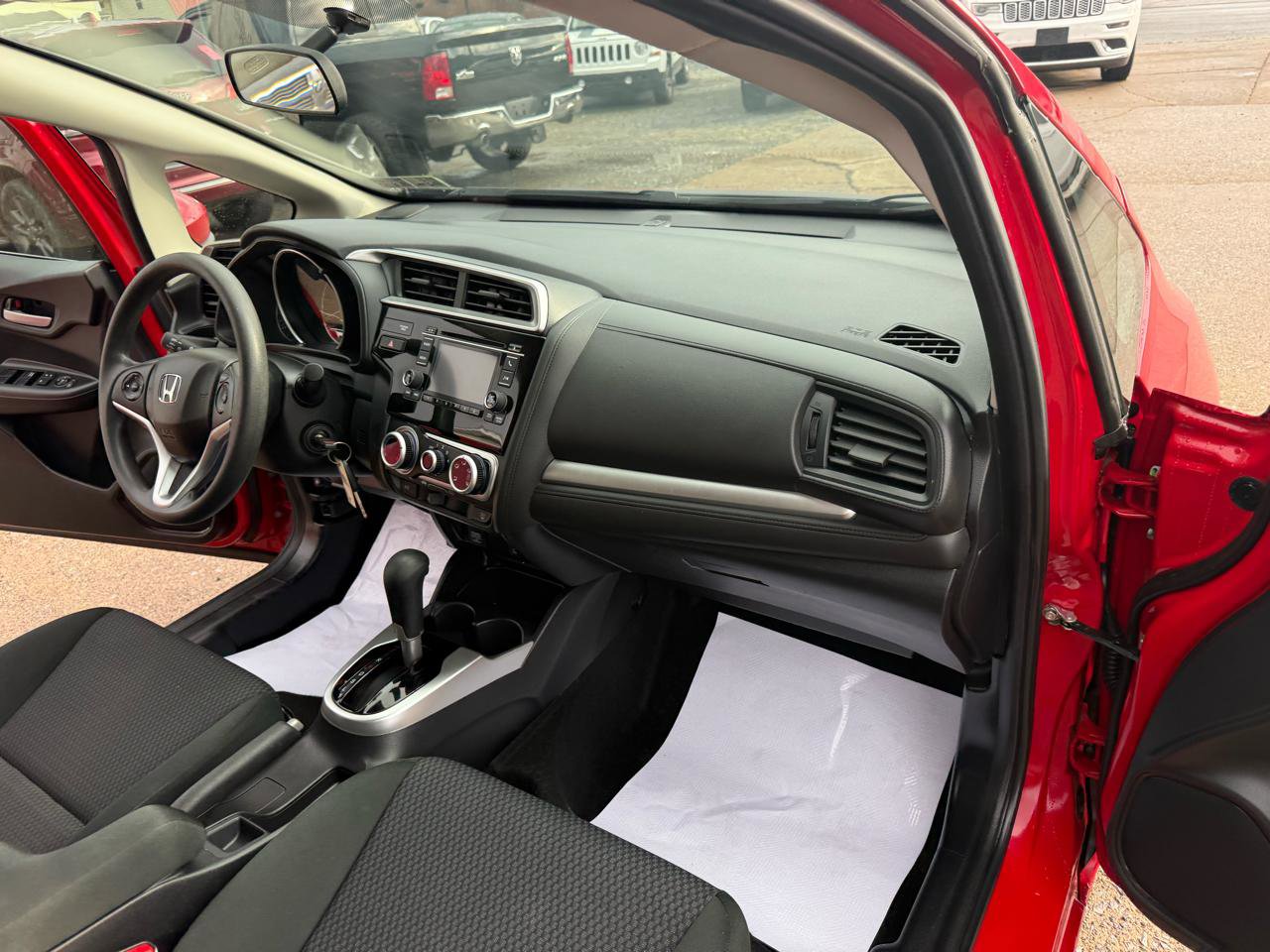 Used 2019 Honda Fit LX image 53