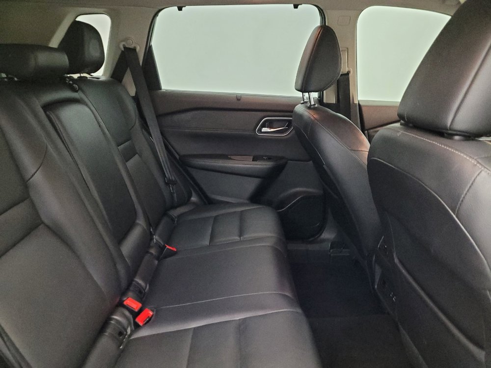 Used 2021 Nissan Rogue SL w/ Premium Package image 19