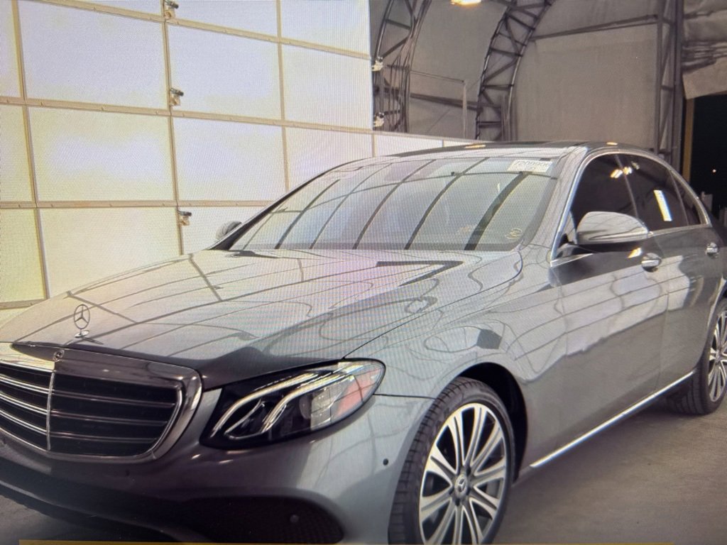 Used 2018 Mercedes-Benz E 300 4MATIC w/ Premium 1 Package