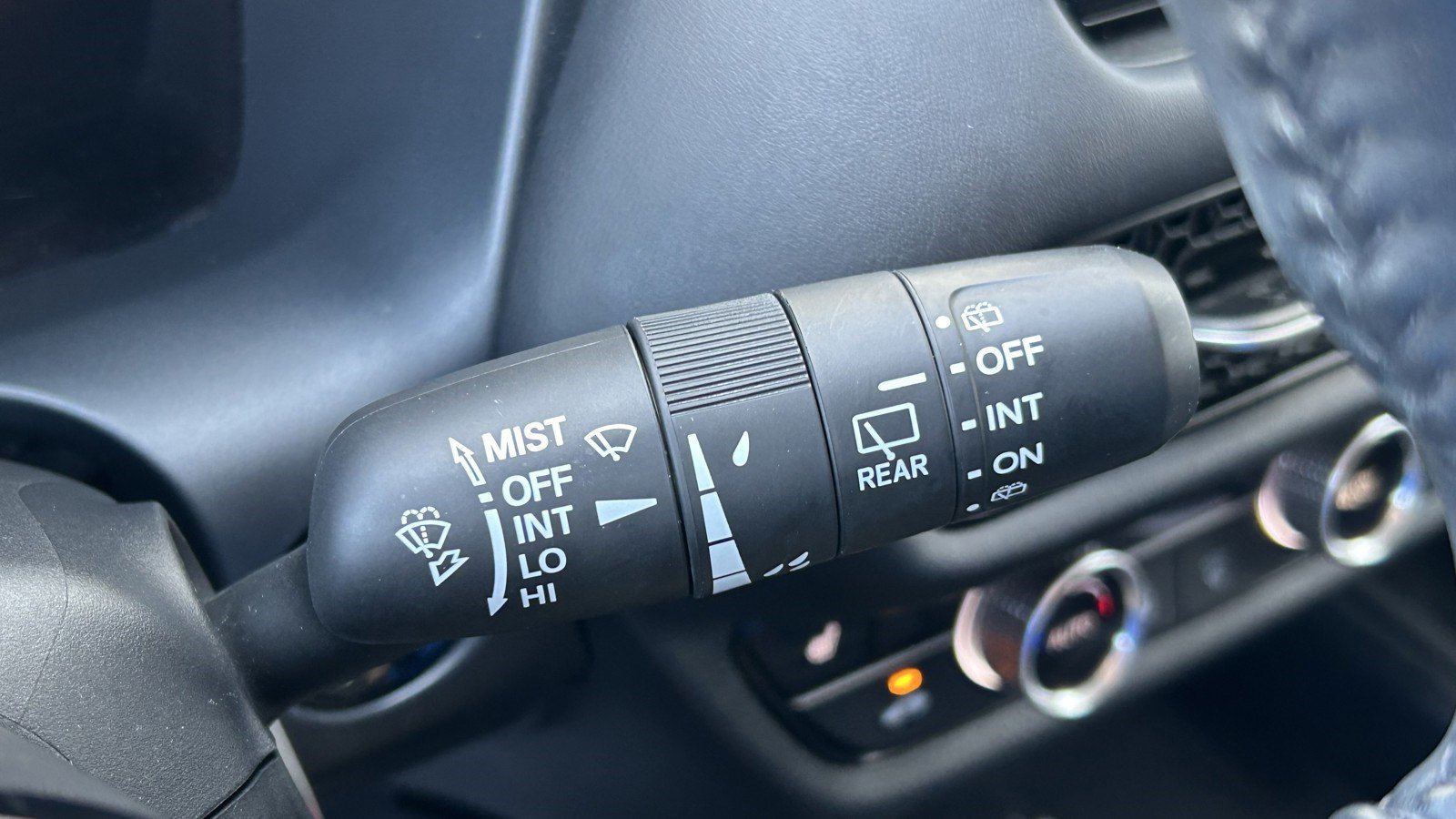 Used 2024 Honda HR-V EX-L image 25