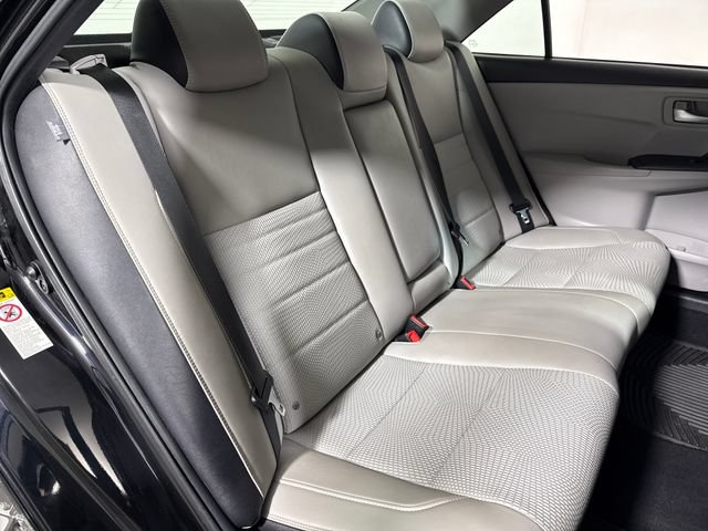 Used 2016 Toyota Camry SE FWD image 15