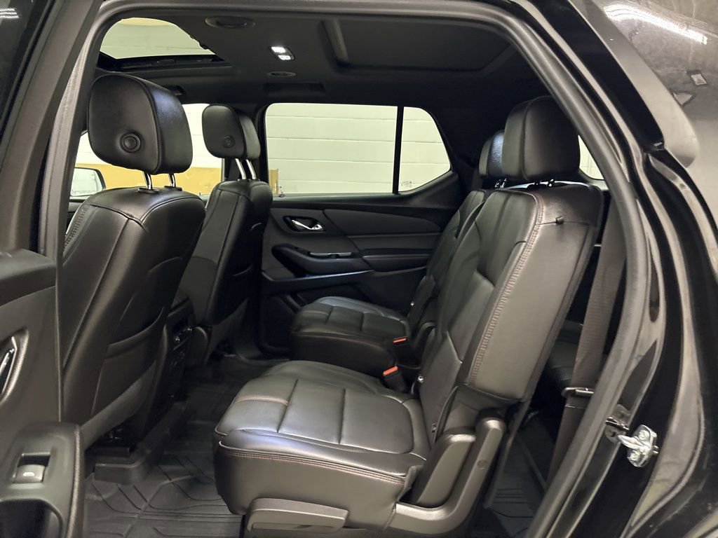Used 2023 Chevrolet Traverse RS w/ LPO, Floor Liner Package AWD/4WD image 32