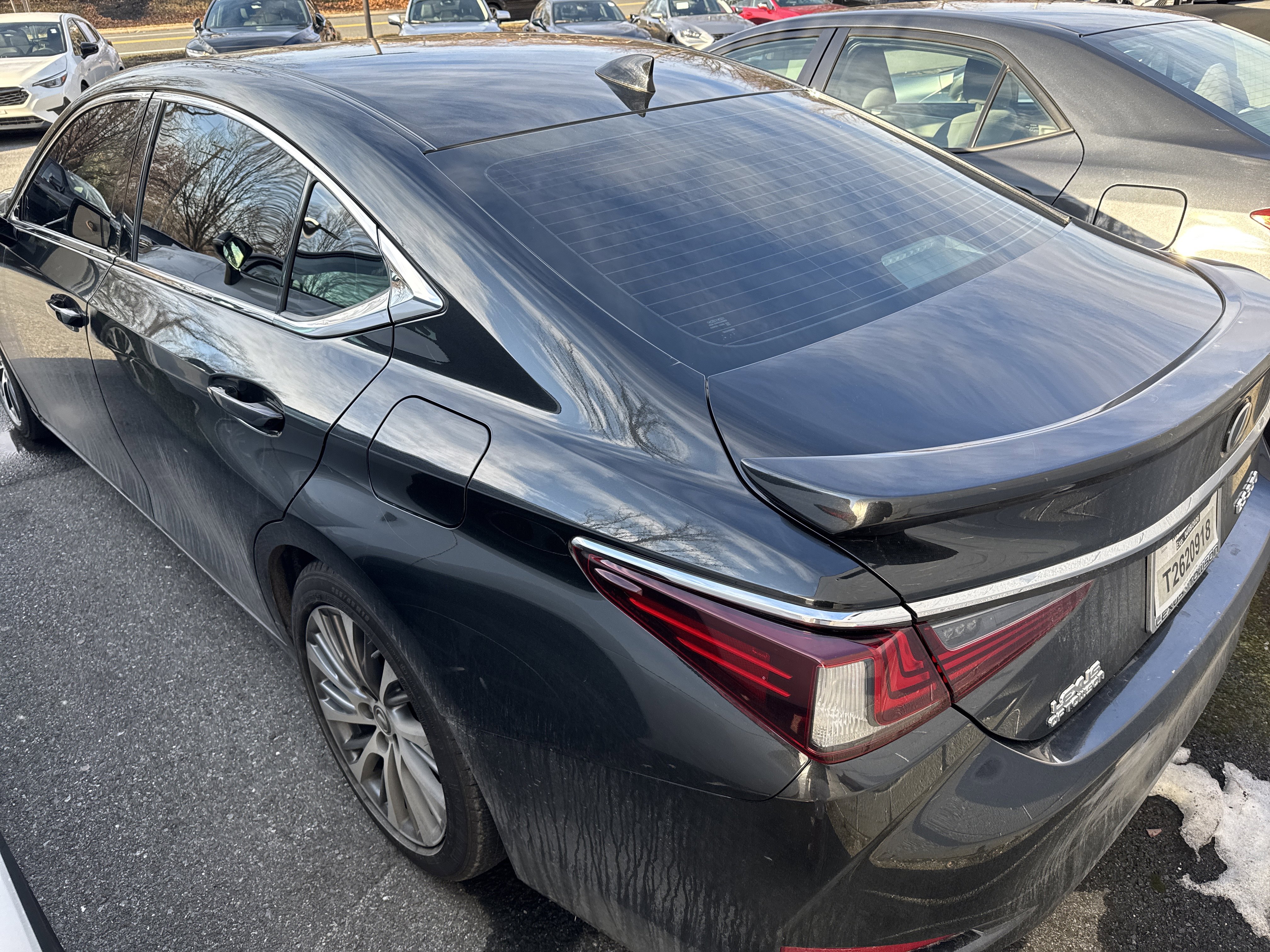 Used 2024 Lexus ES 350 w/ Premium Package image 4