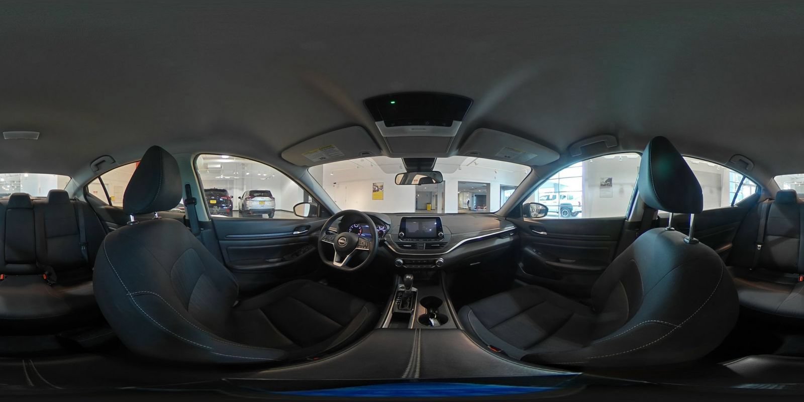 Used 2025 Nissan Altima 2.5 SV FWD image 41