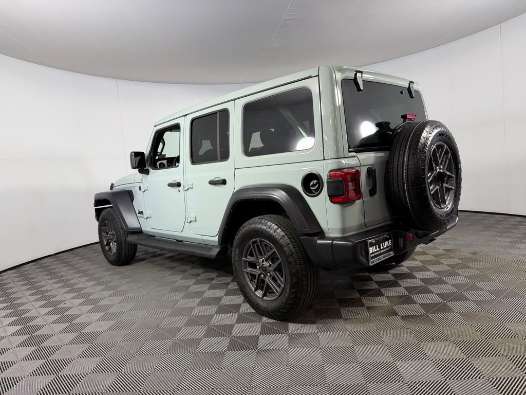 Used 2024 Jeep Wrangler Sport S image 10