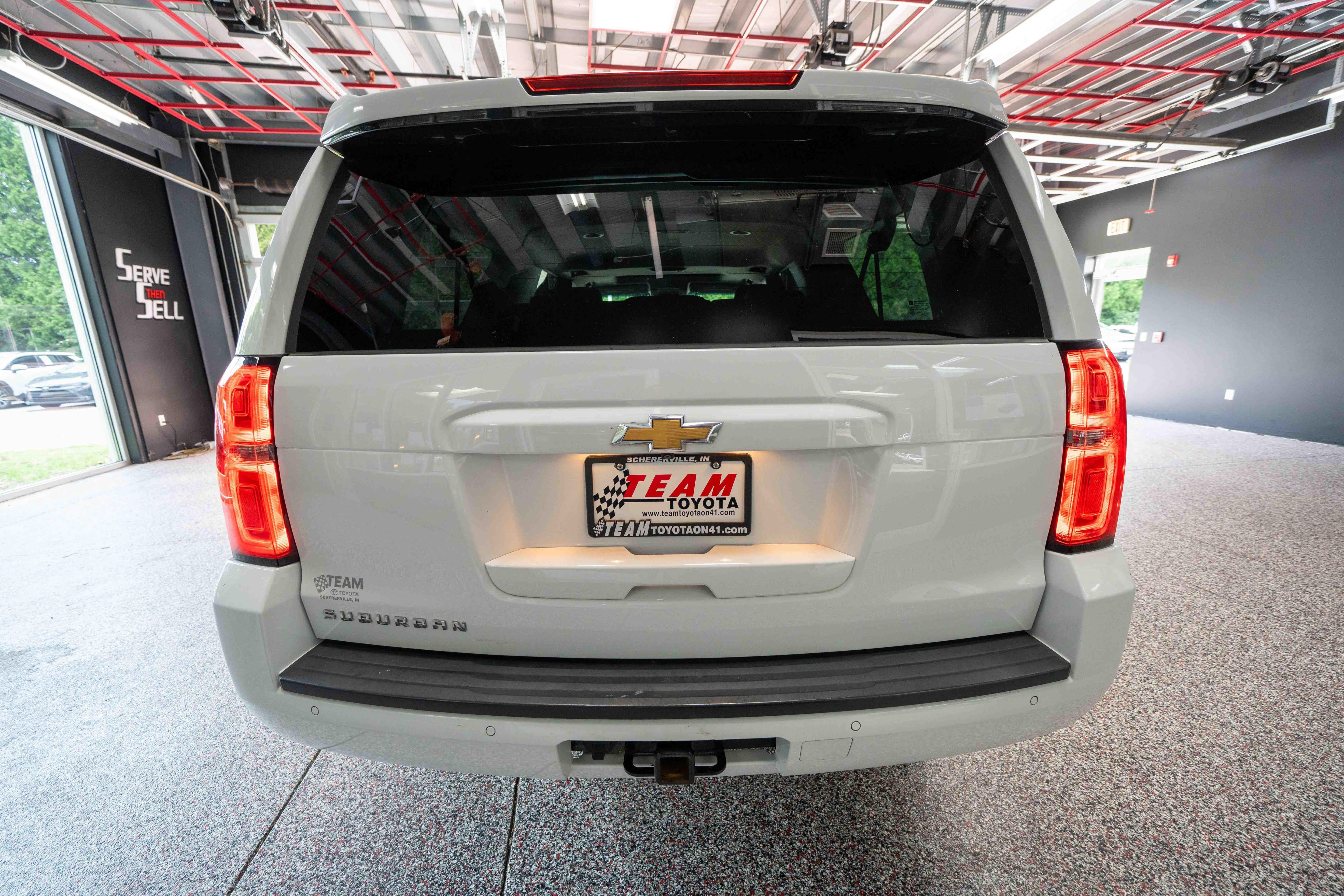 Used 2018 Chevrolet Suburban LT AWD/4WD image 3