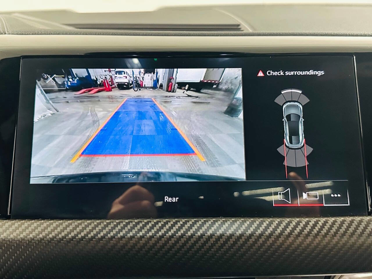 Used 2022 Audi e-tron GT Premium Plus image 13