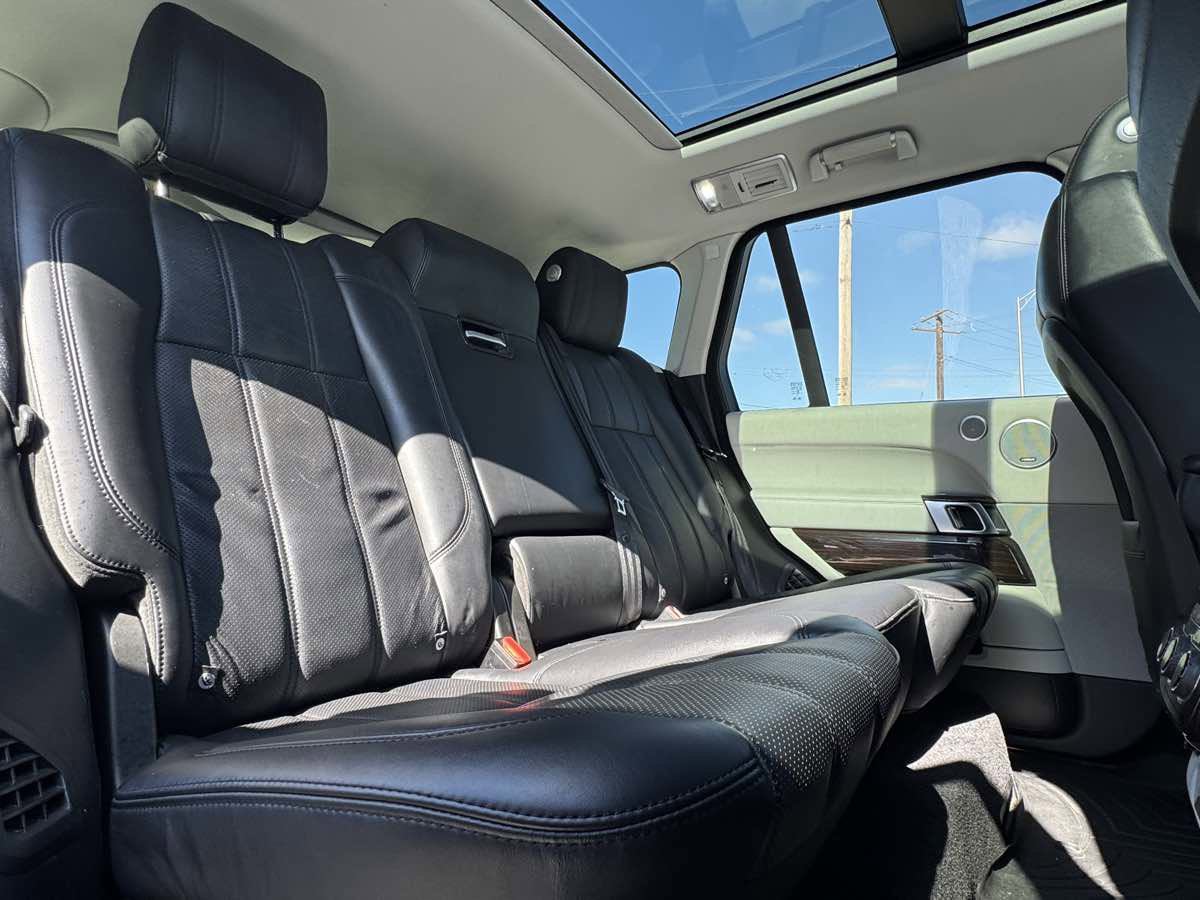 Used 2017 Land Rover Range Rover Supercharged image 43